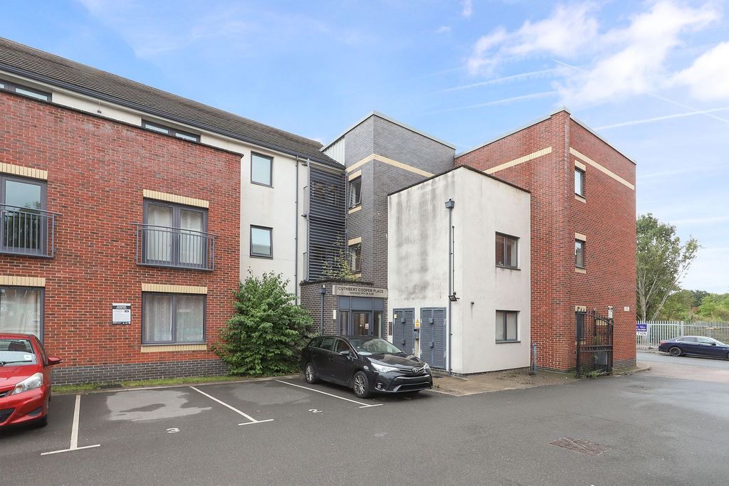 Property photo 1 of 8