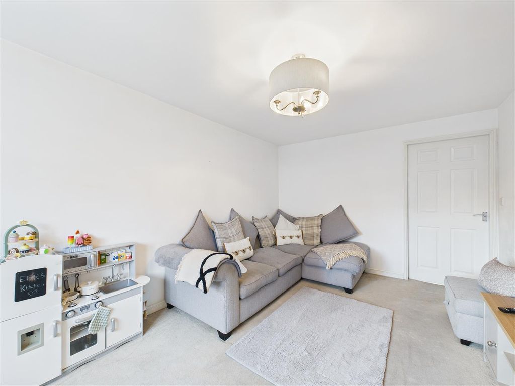 Property photo 2 of 14 Cam05207G0-Pr0073-Still004.Jpg