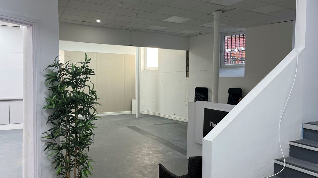 Property photo 2 of 5 Allied-Surveyors-Scotland-Office-02