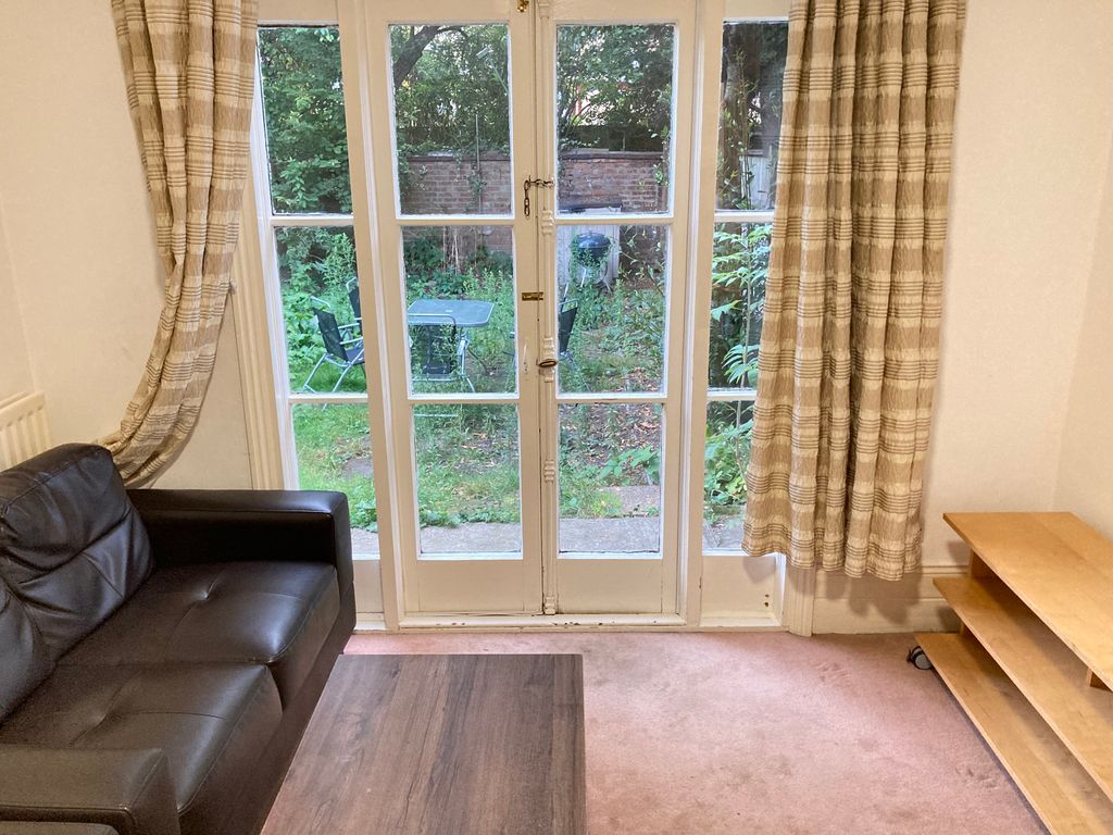 Property photo 3 of 27