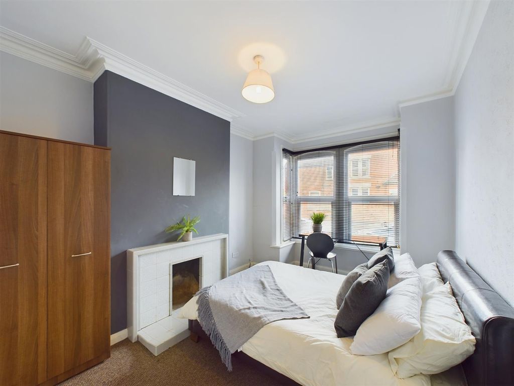 Property photo 2 of 9 Cam02699G0-Pr0108-Still002.Jpg