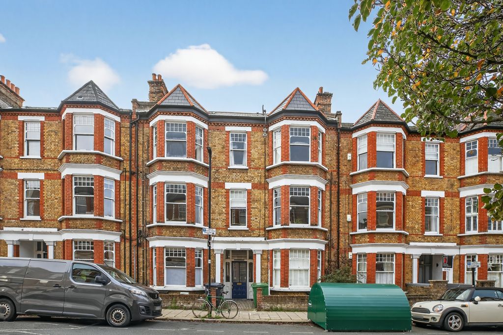 Property photo 1 of 25