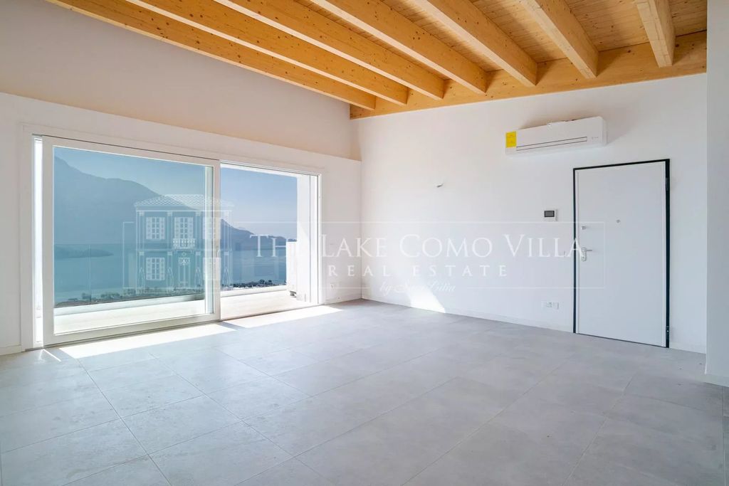 Property photo 3 of 52 The Lake Como Villa- Complesso Vercana Via Antonio Maria Caraccioli