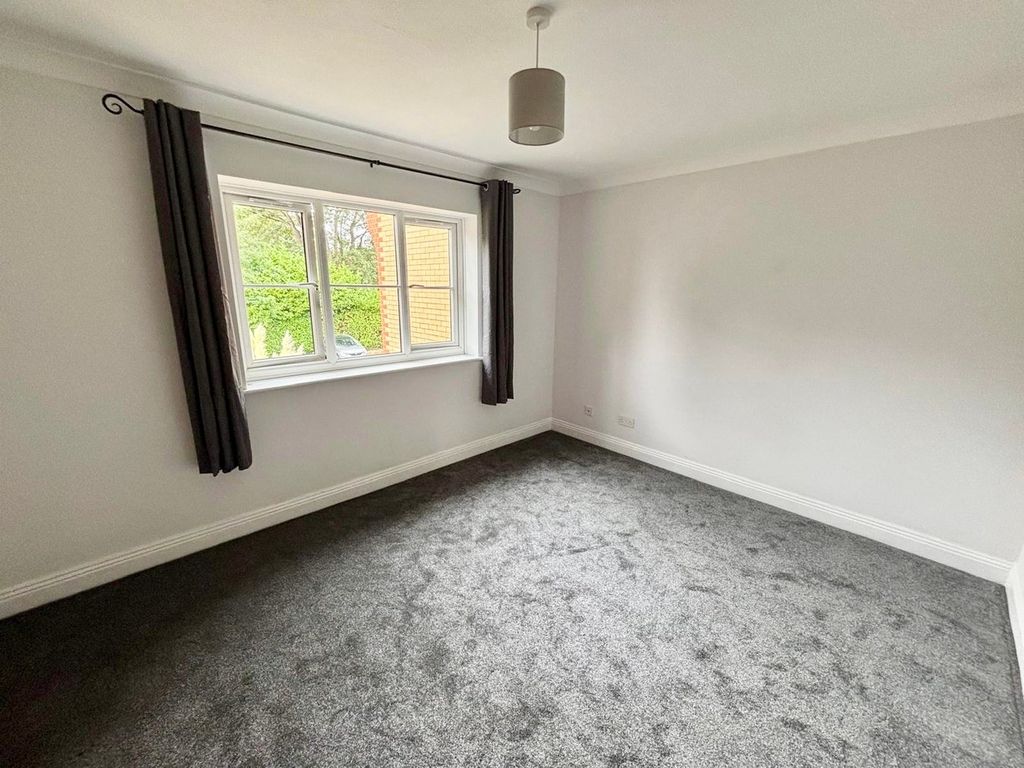 Property photo 2 of 4