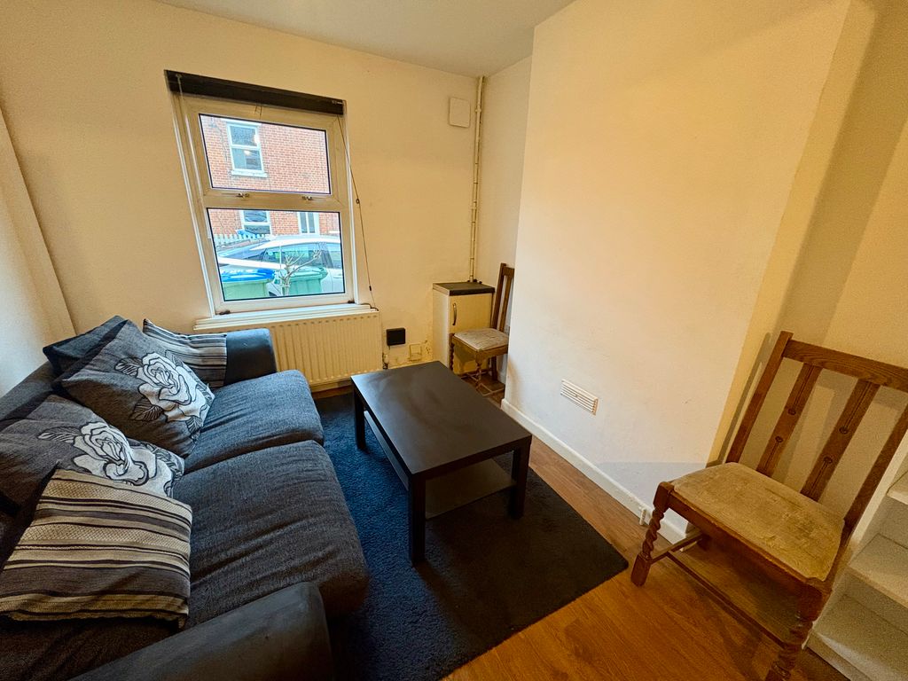 Property photo 3 of 9 Img_4182