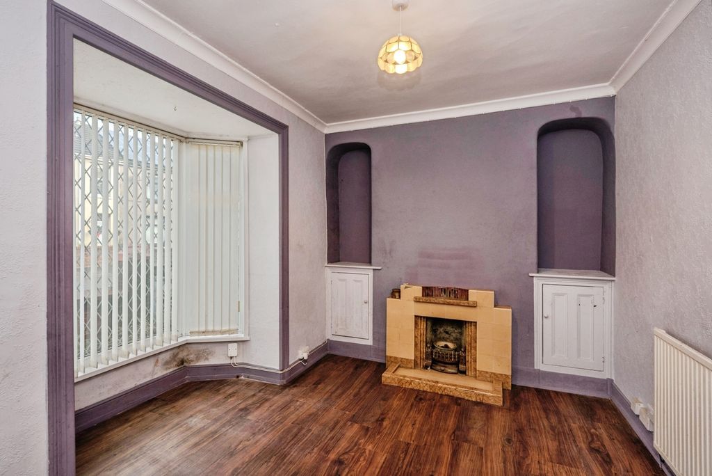 Property photo 3 of 20 Pbox-Img.Jpg