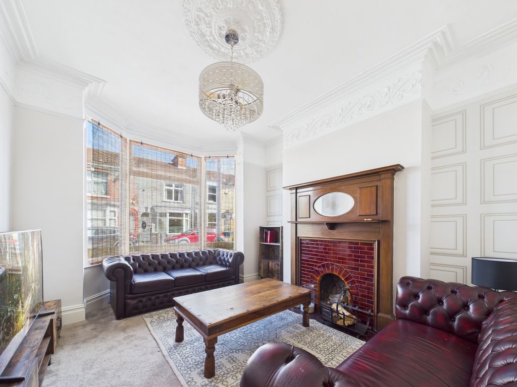 Property photo 2 of 20