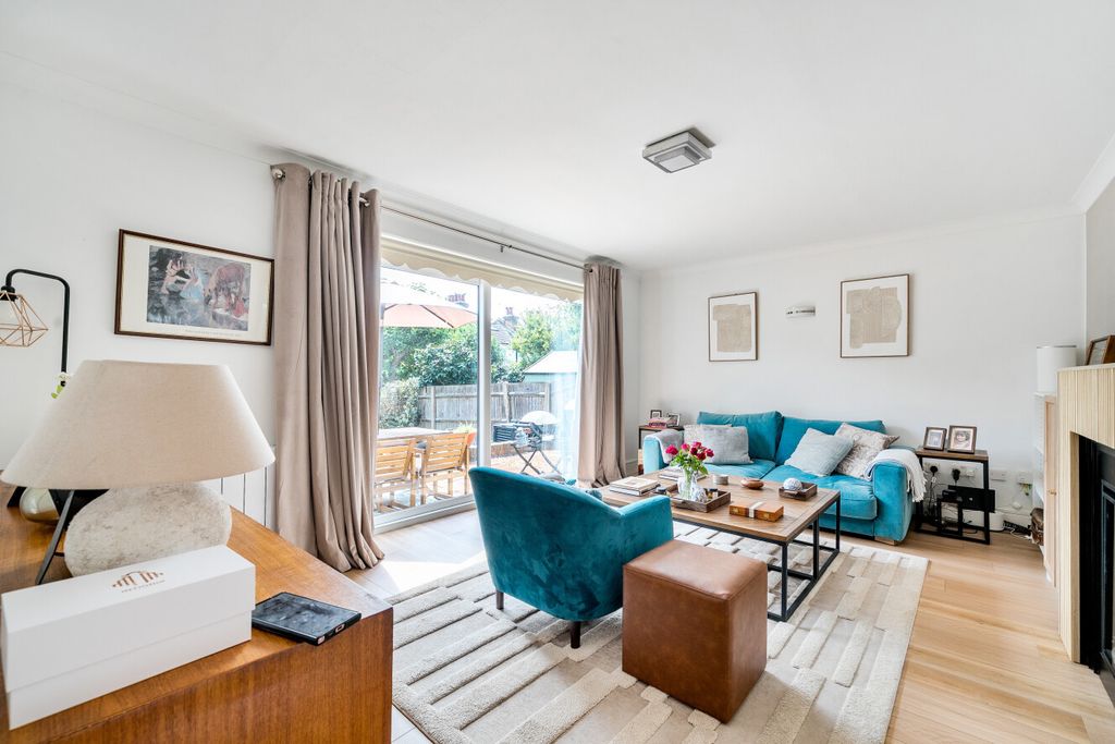 Property photo 3 of 17 1501118-16-6A71De...