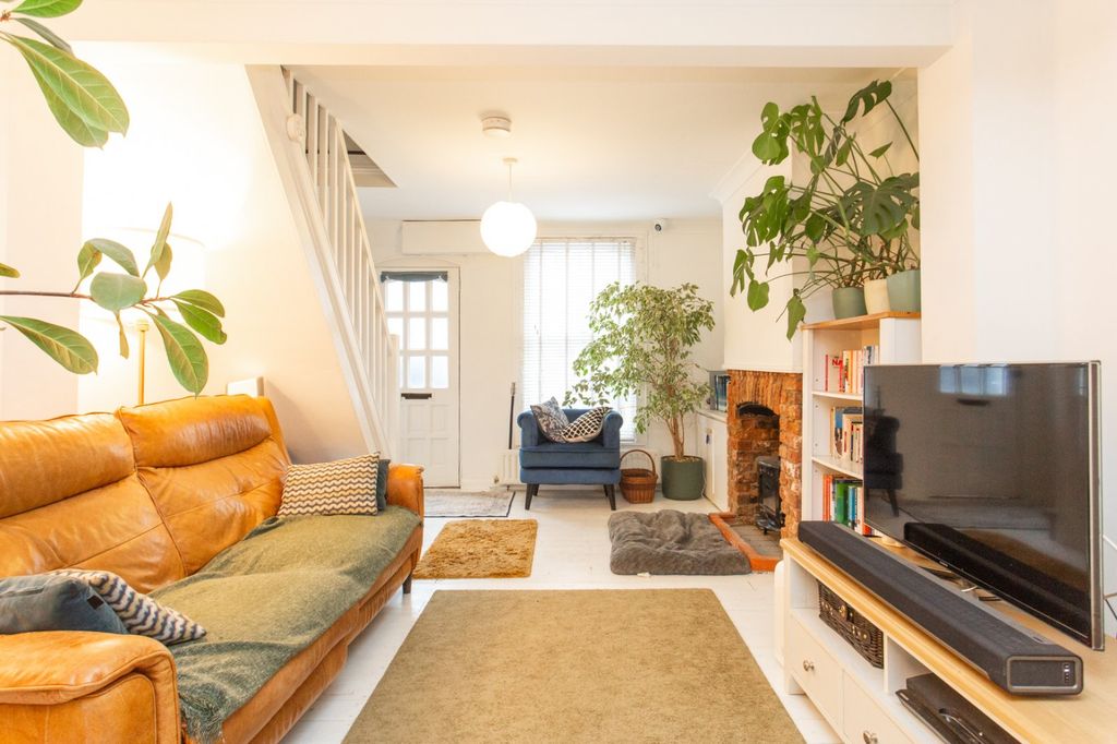 Property photo 2 of 16 Picture 2