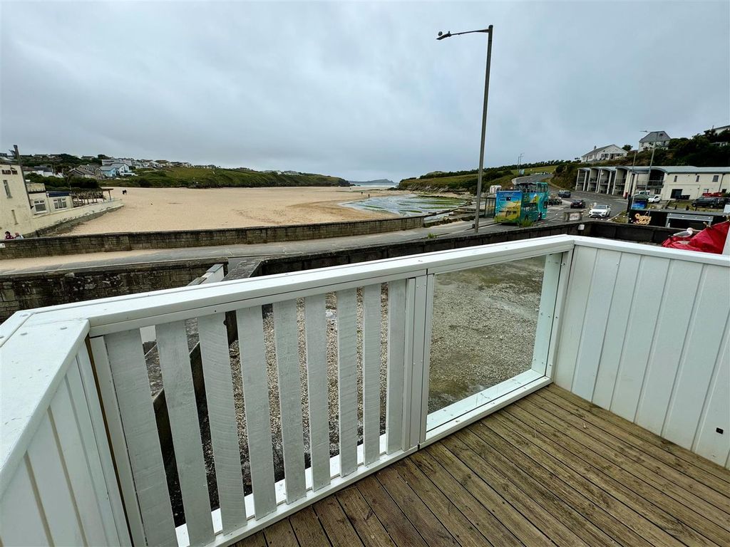 Property photo 3 of 10 Flat 1, Compass Rose Balcony
