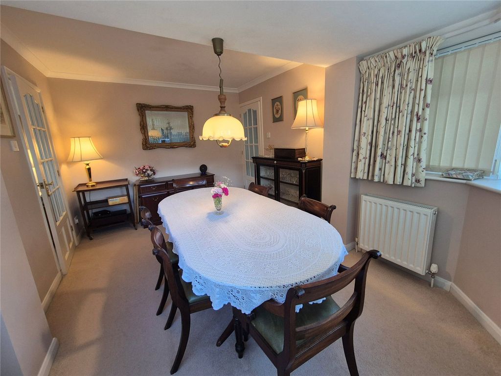 Property photo 2 of 27 Picture No. 04