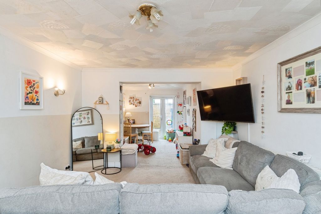 Property photo 2 of 19 Pbox-Img.Jpg