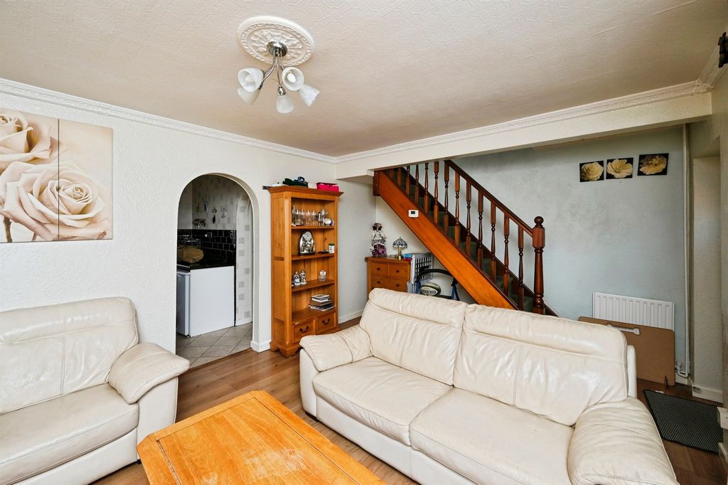 Property photo 3 of 21
