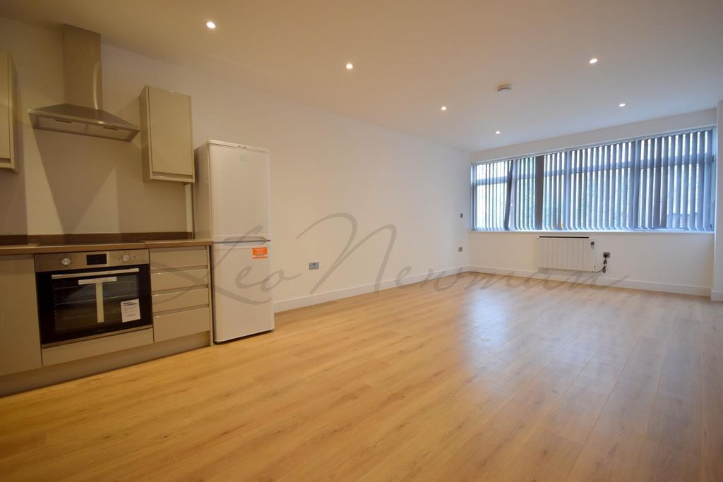 Property photo 2 of 3