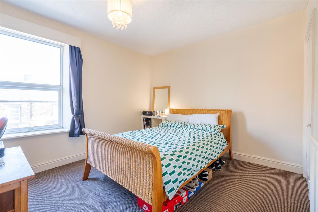 Property photo 2 of 7 _Ajh2505-Hdr.Jpg