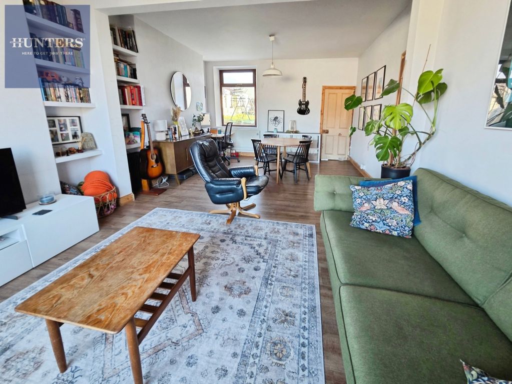 Property photo 3 of 16 Pbox-Img.Jpg