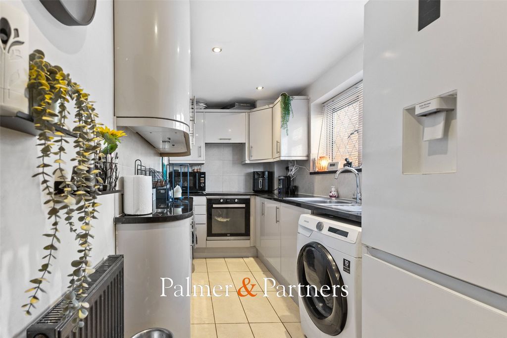 Property photo 3 of 20 Picture No. 07