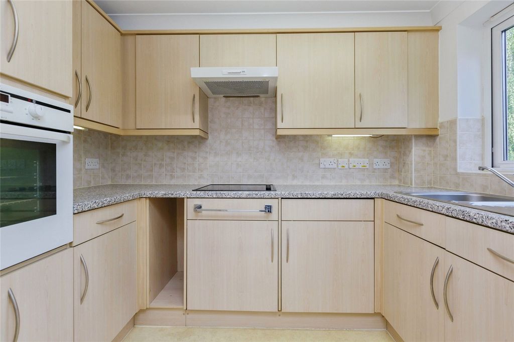 Property photo 3 of 14 Kitchen