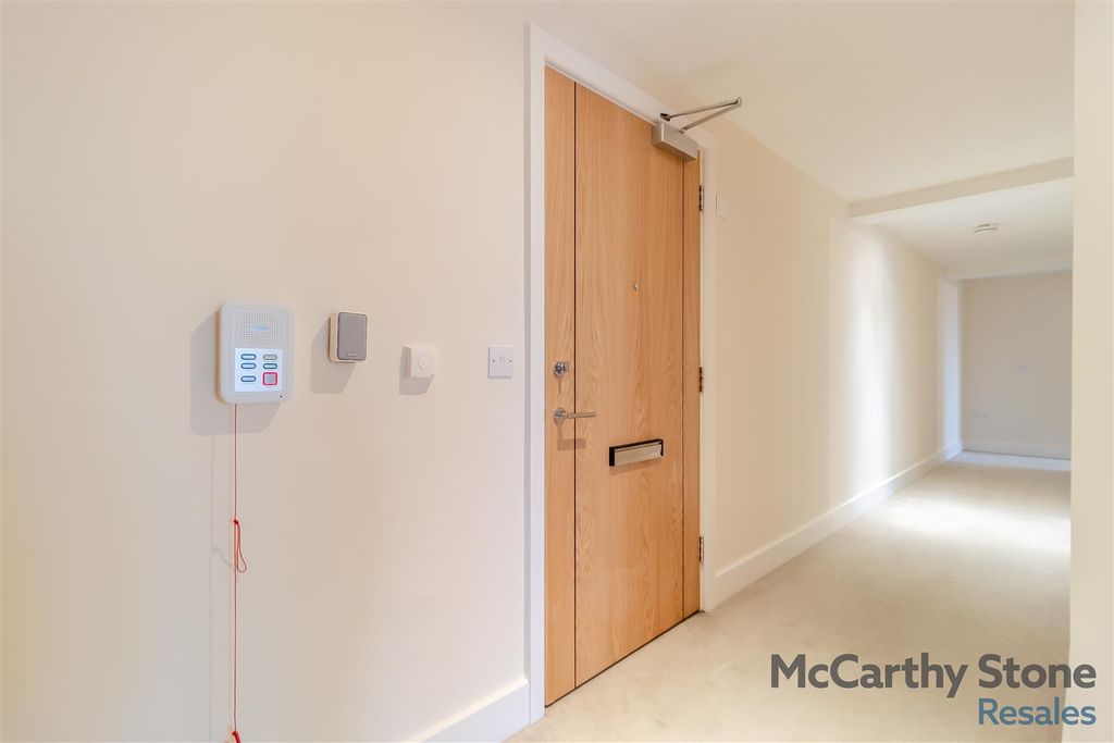 Additional image 19 of 2 bed flat for saleHadleigh Road, Frinton-On-Sea CO13