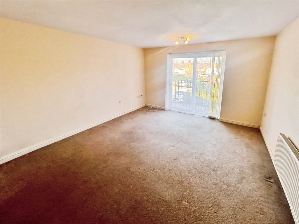 Property photo 2 of 8 Living Kitchen Diner