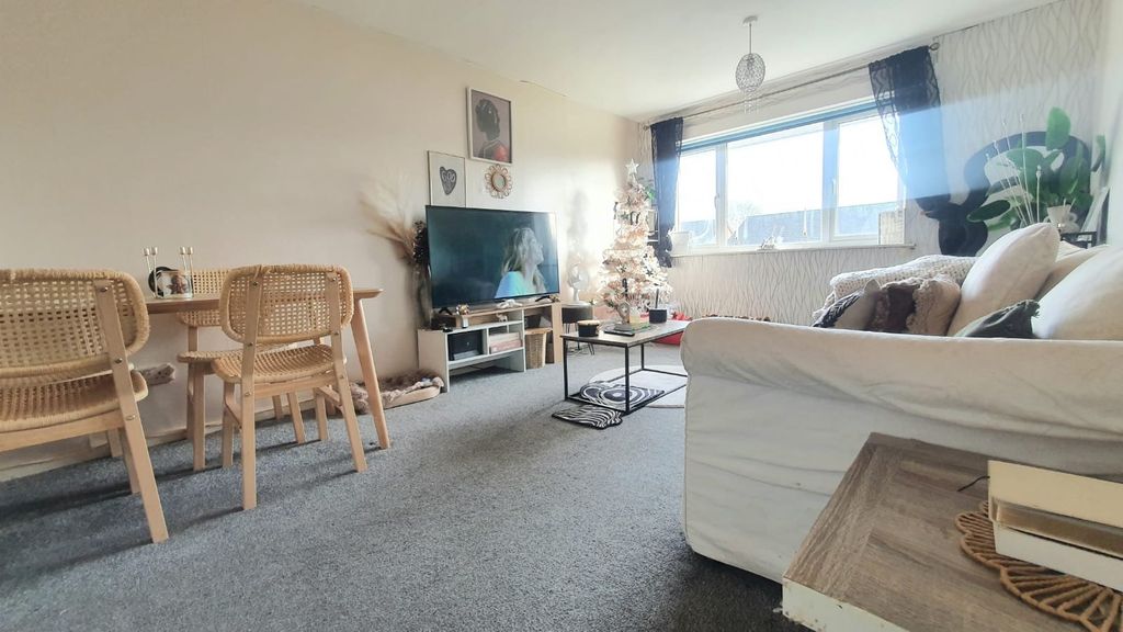 Property photo 2 of 11 Picture No. 07