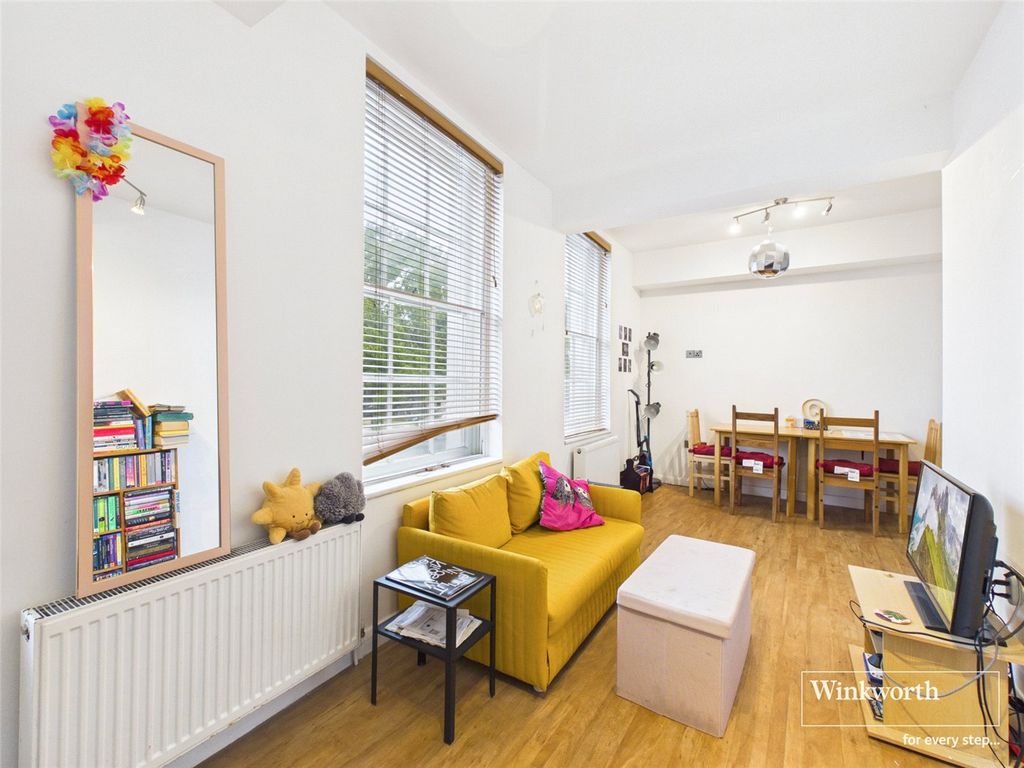 Property photo 3 of 10 Picture No. 05