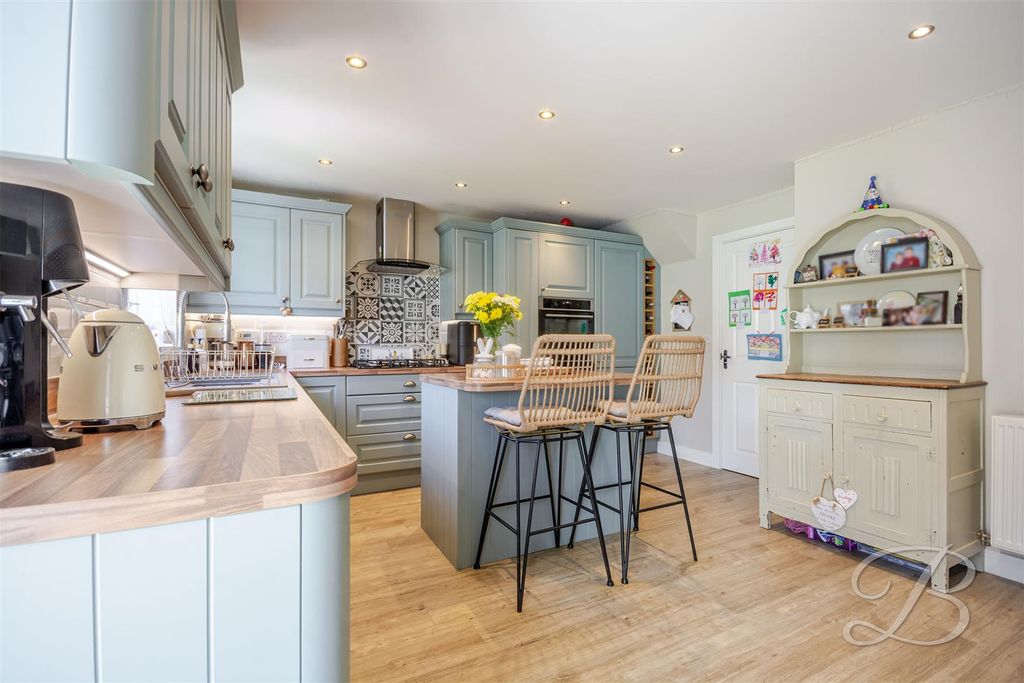 Property photo 2 of 38 Ccltd-2.Jpg