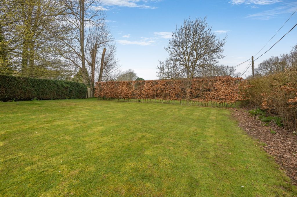 Property photo 2 of 19 Picture No. 28