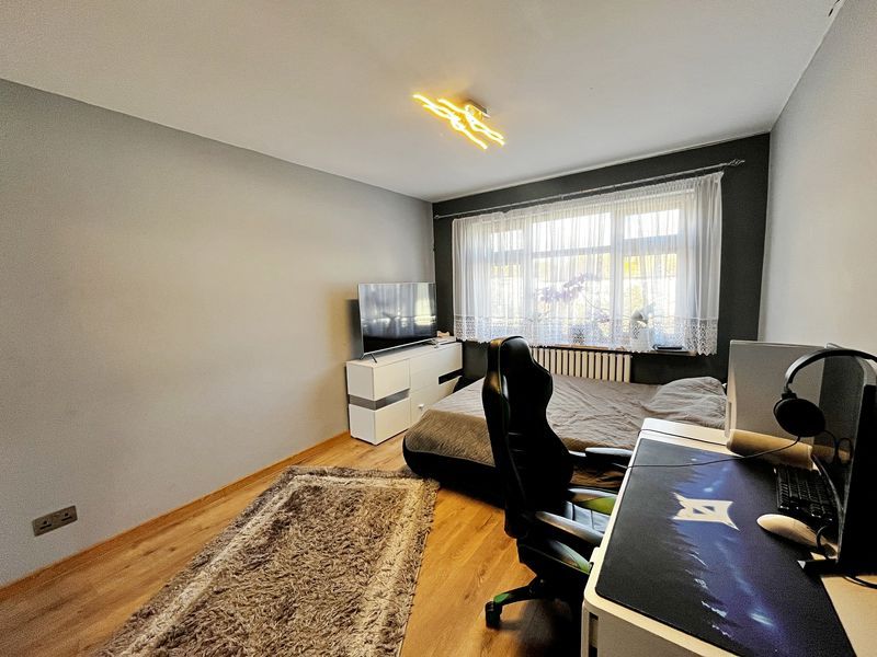 Additional image 8 of 4 bed semi-detached house for saleFarndale Crescent, Greenford UB6