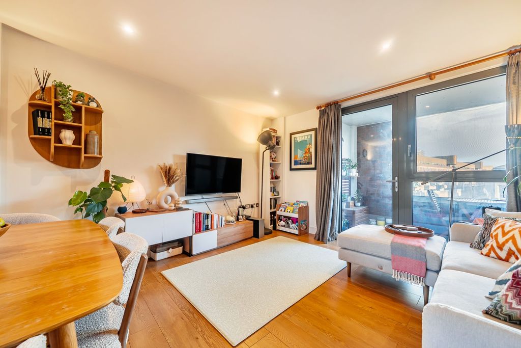 Property photo 2 of 25 Picture No. 02