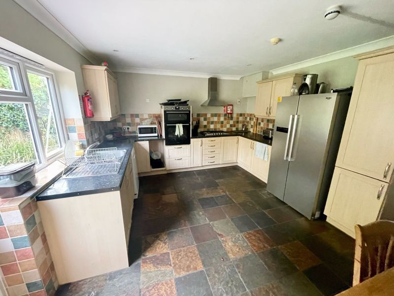 Property photo 3 of 14 Photo 2