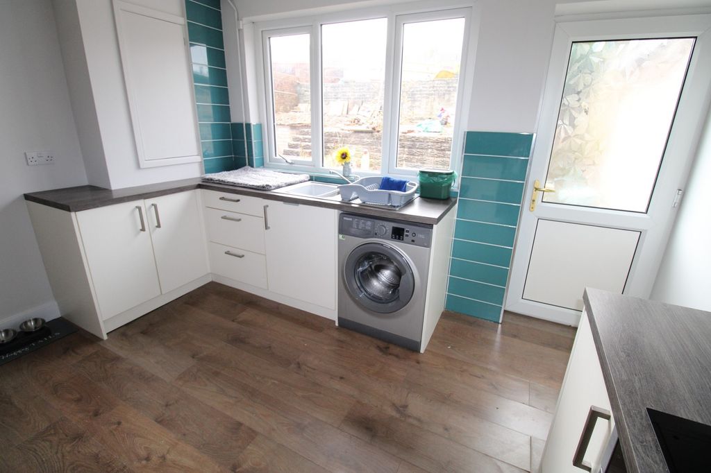 Property photo 2 of 16 Not Specified