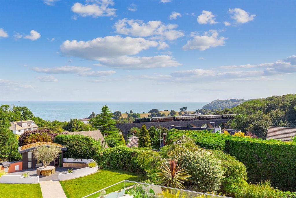 Property photo 2 of 31 A10 - Bascombe Road, Brixham, Eastleigh House - 25