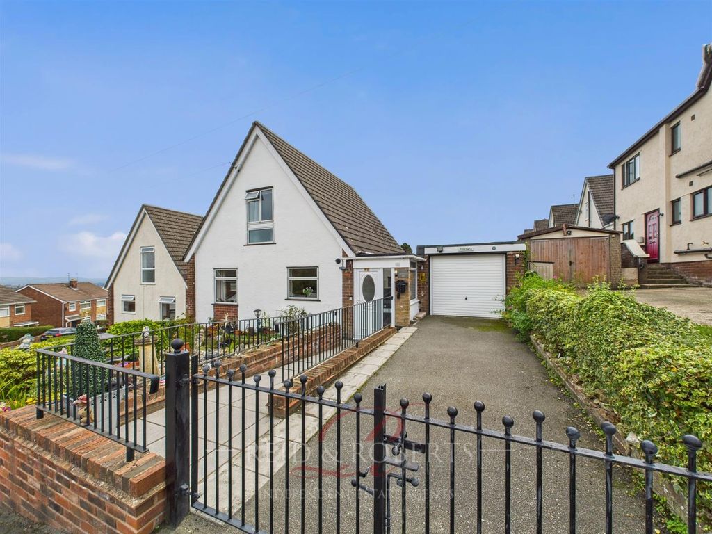 Property photo 1 of 37 Cam03999G0-Pr0194-Still036.Jpg