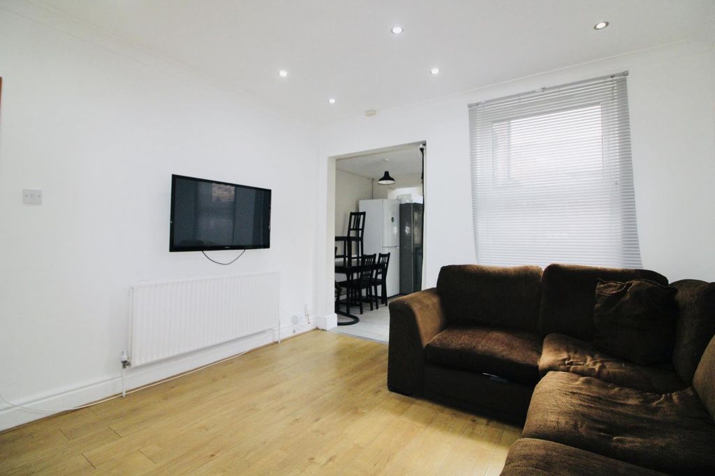 Property photo 2 of 10 Living Room