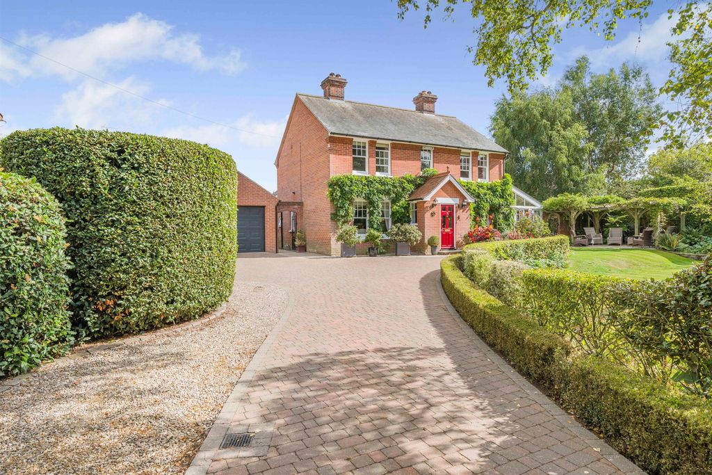Property photo 1 of 19