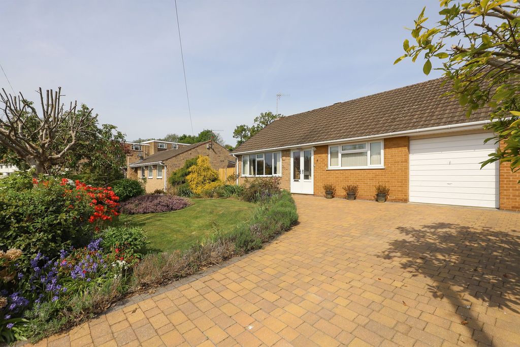 Property photo 1 of 26