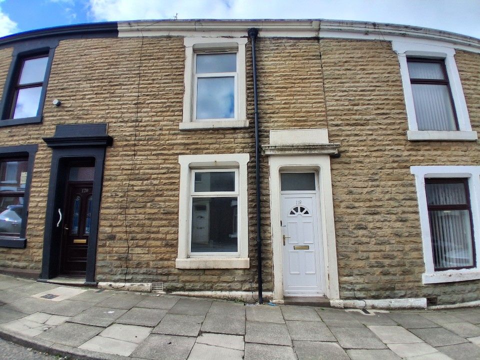Property photo 1 of 18