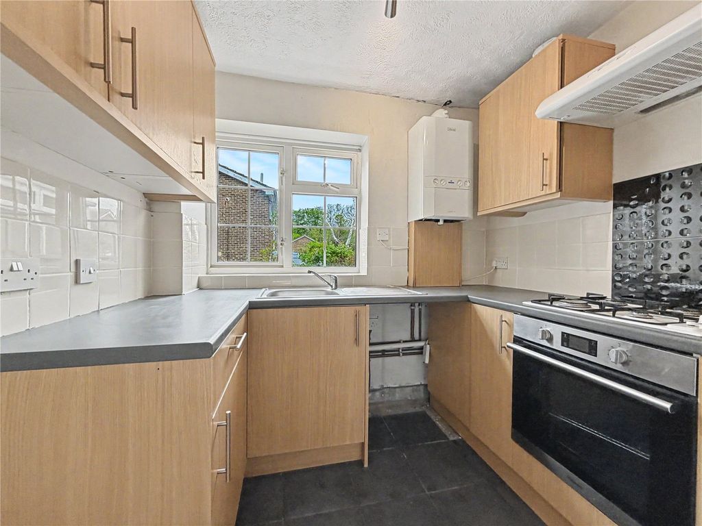 Property photo 2 of 12 Picture No. 14