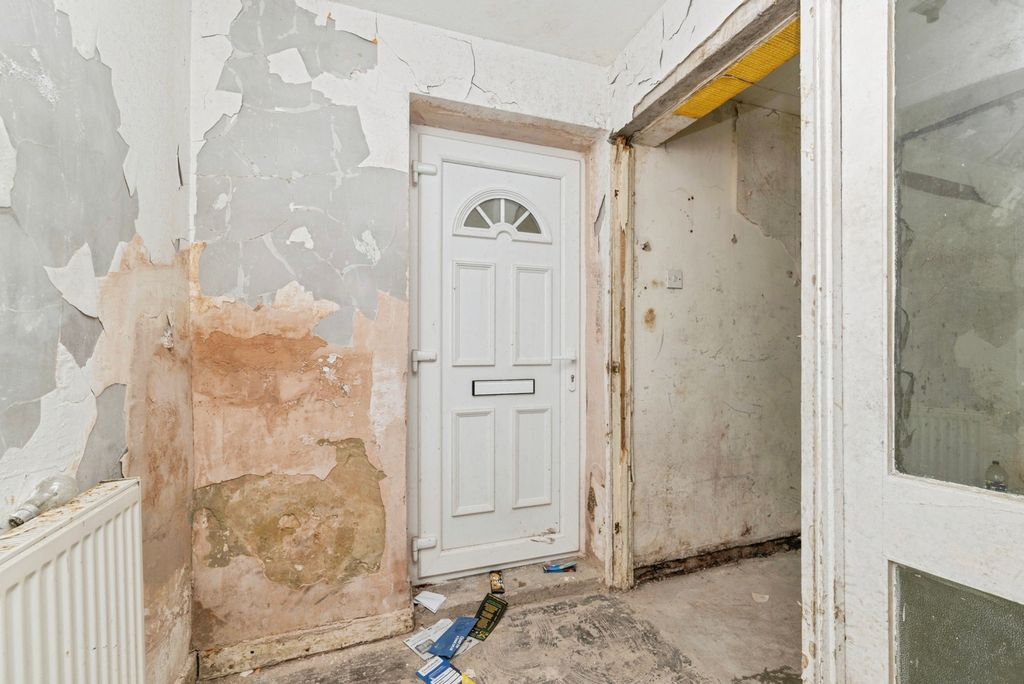 Property photo 3 of 16 Pbox-Img.Jpg
