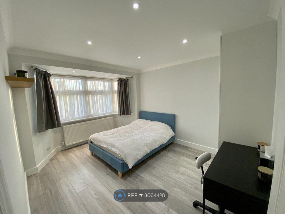 Property photo 2 of 3