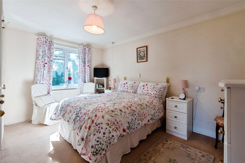 Additional image 6 of 2 bed flat for saleMeadow Close, Colchester CO7