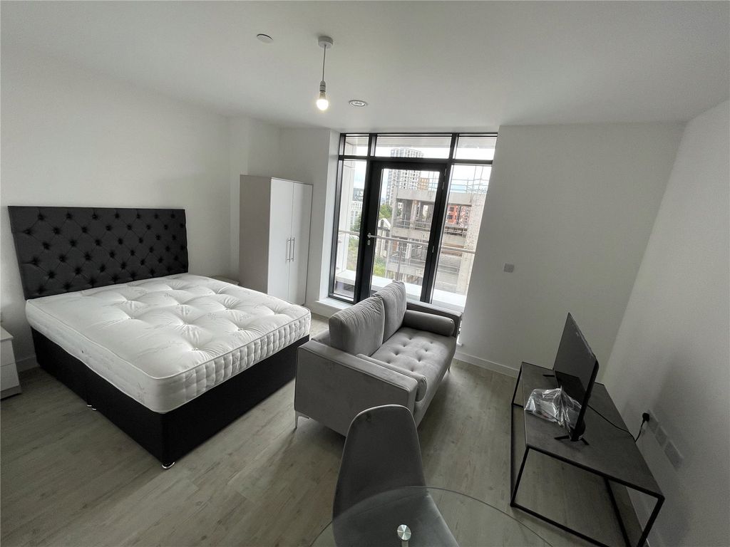 Property photo 2 of 3 Picture No. 03