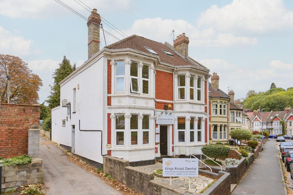 Property photo 2 of 28 Bs43Hh_0002.Jpg