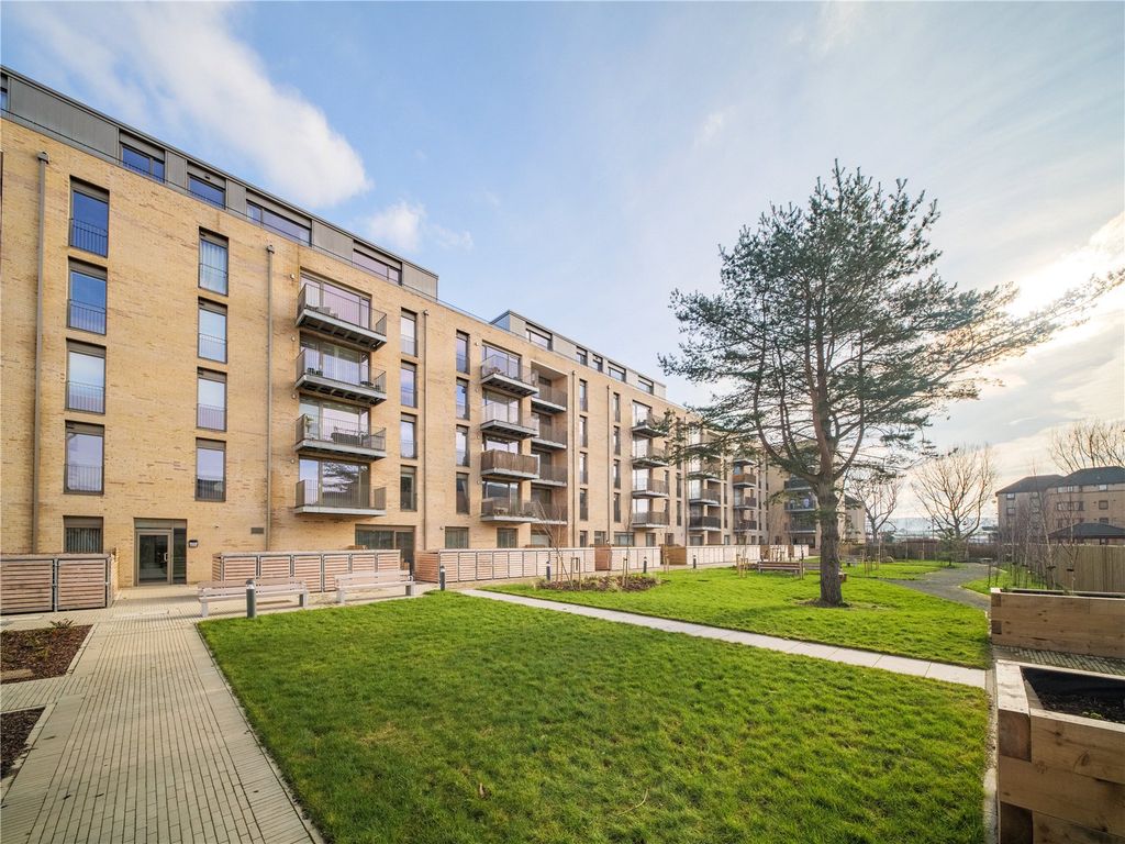 Property photo 1 of 41 Picture No. 51