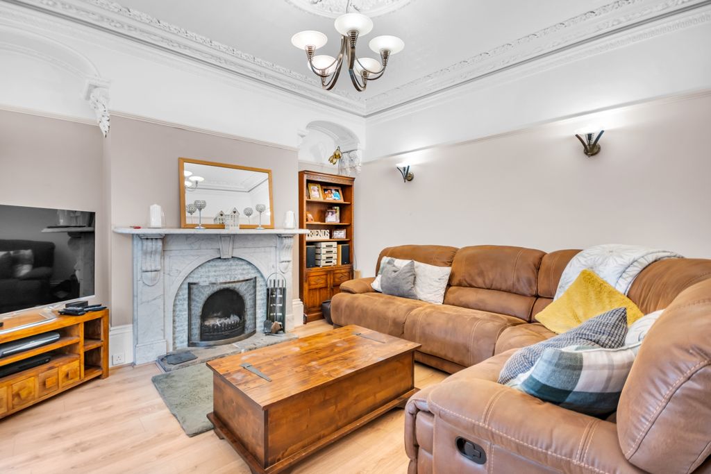 Property photo 2 of 23 Dsc09671