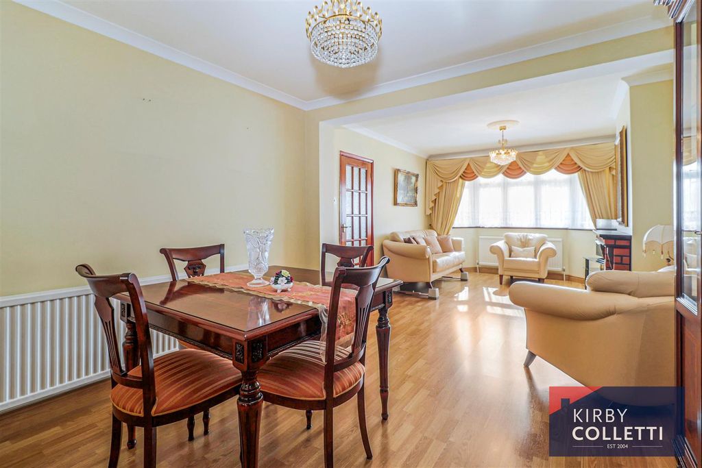 Property photo 3 of 22