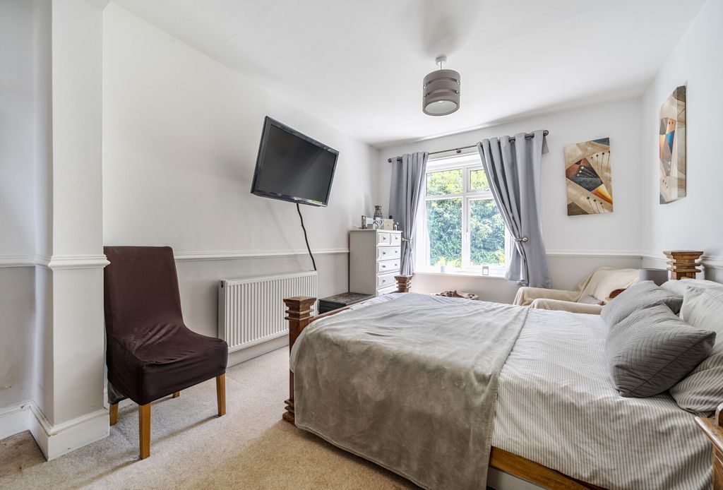 Property photo 2 of 17 1313834-5-6859A09...