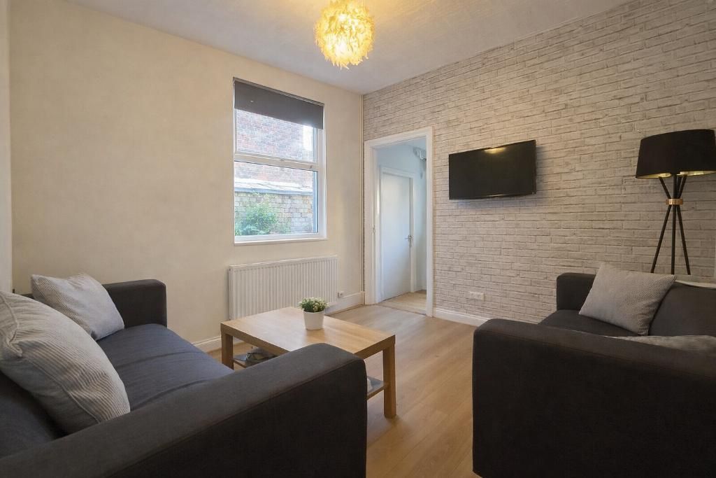 Property photo 1 of 9 Photo 1