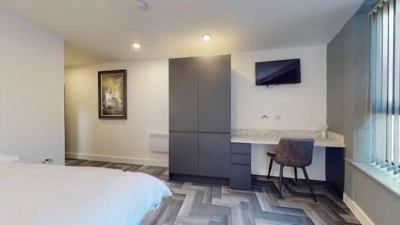 Property photo 3 of 8 8073901.Jpg